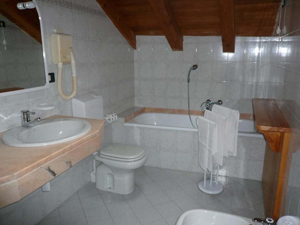 Hotel Petit Giles photo 1