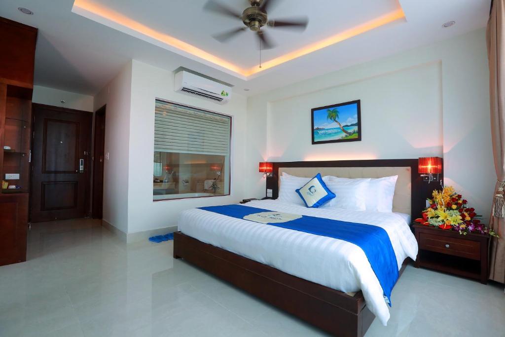 Blue Wave Hotel photo 4
