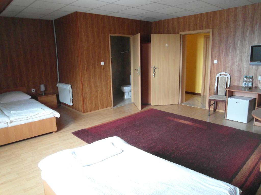 Pomorska Zajazd Restauracja photo 2