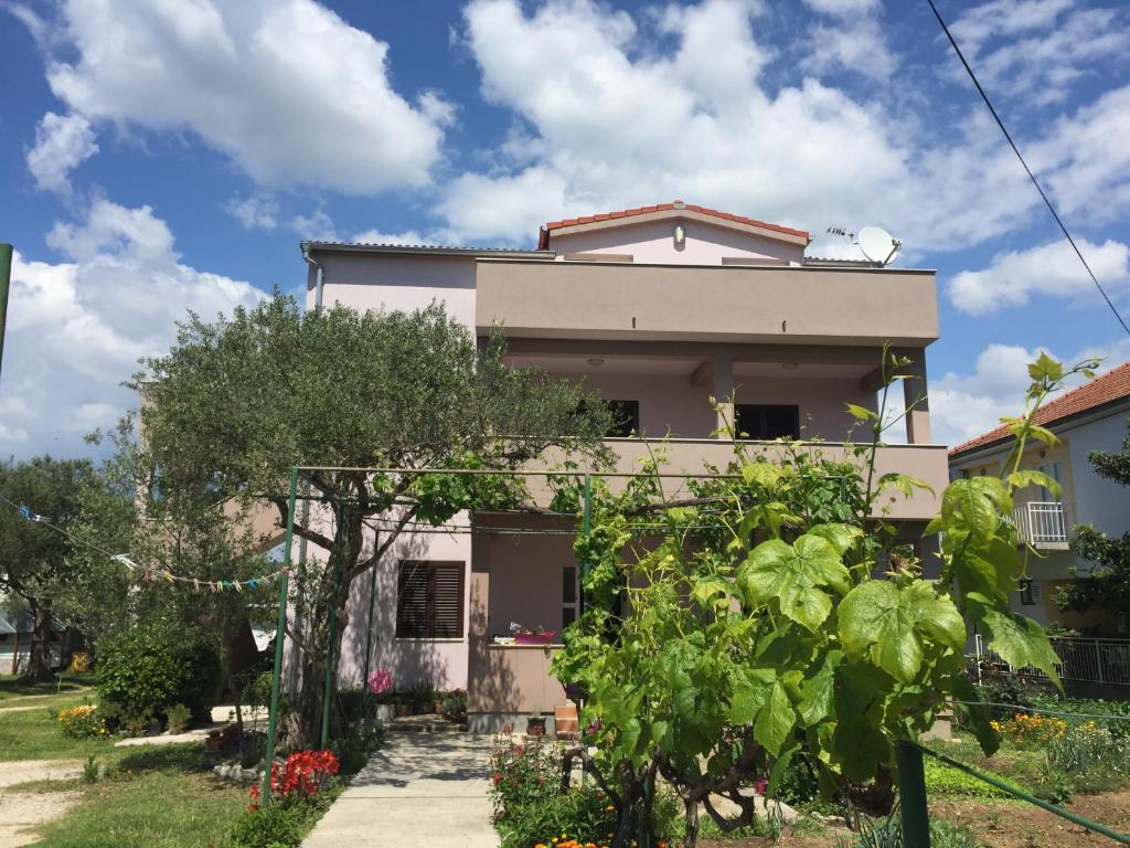 Apartments Maslina photo 2