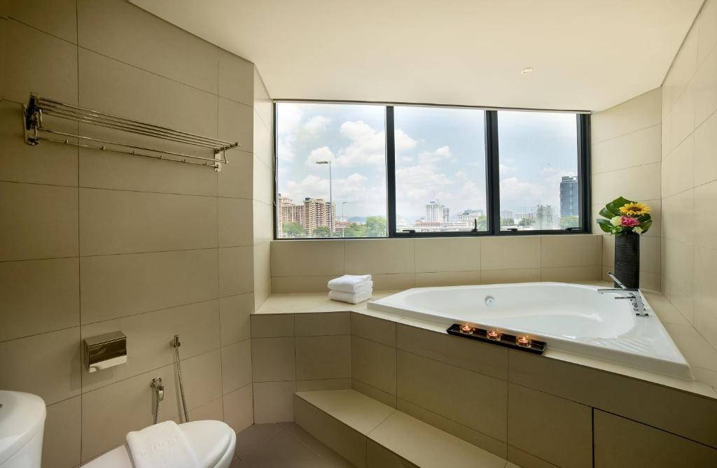 Сьюит (Суперлюкс с кроватью размера 