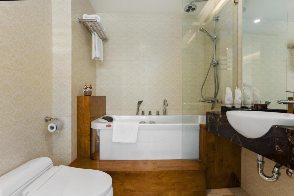 Сьюит (Представительский люкс), Luxury Old Quarter Hotel