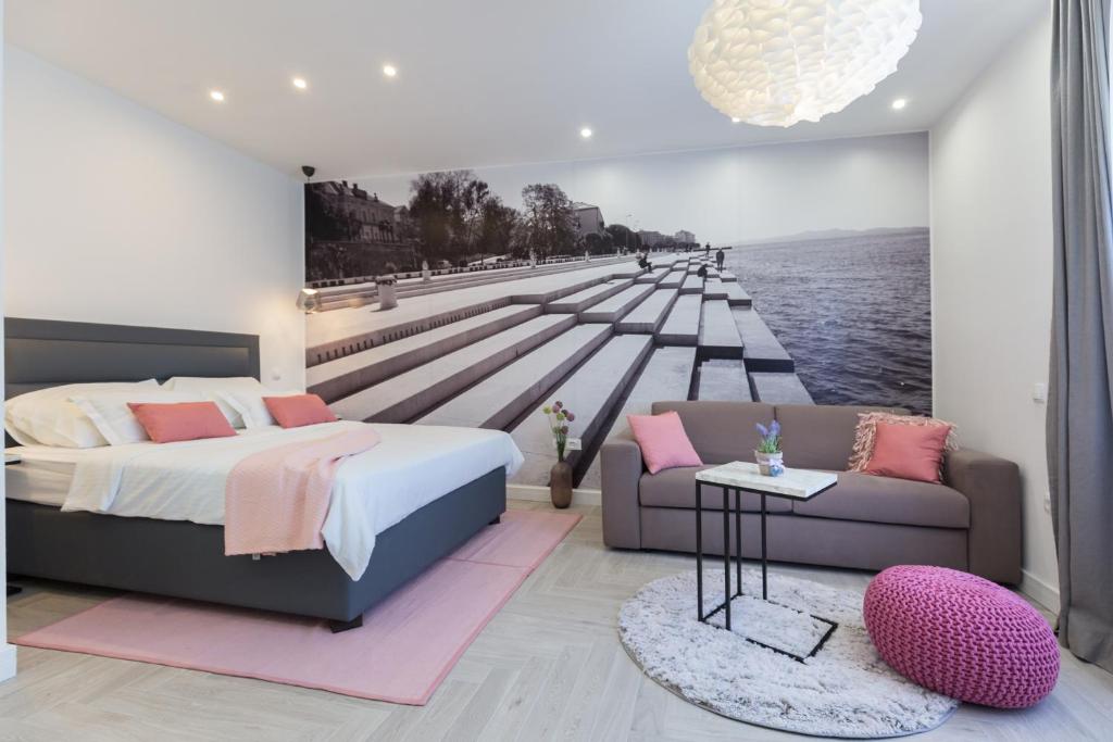 Unique apartment photo 2
