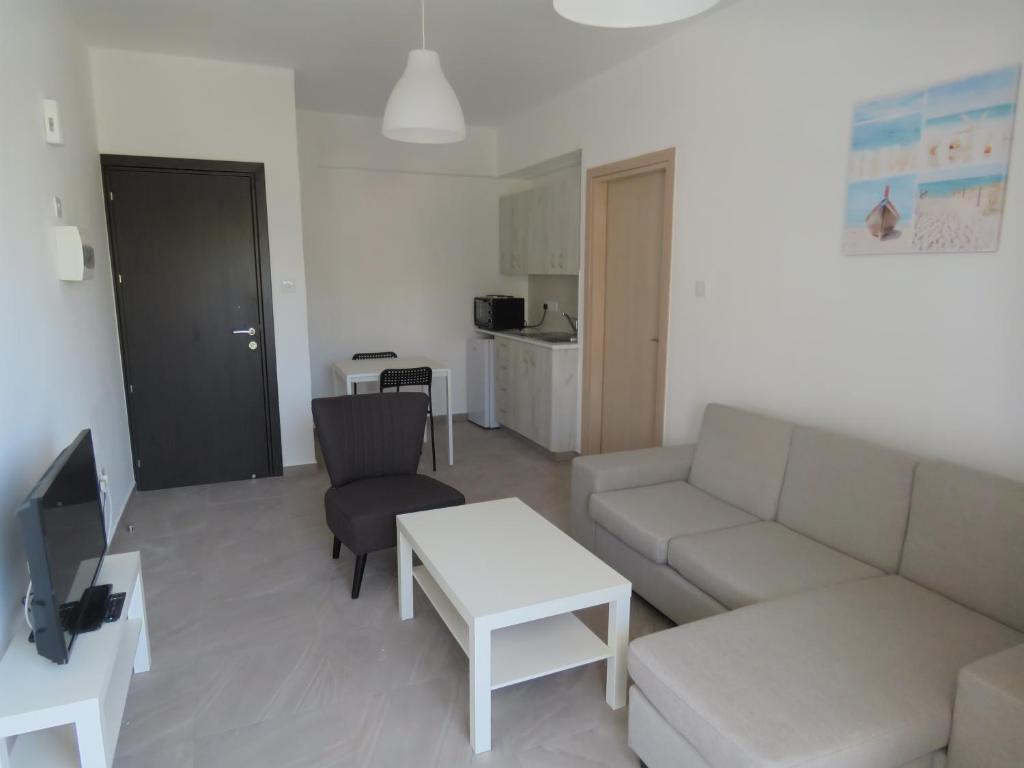 Polyxeni Hotel Apartments photo 2