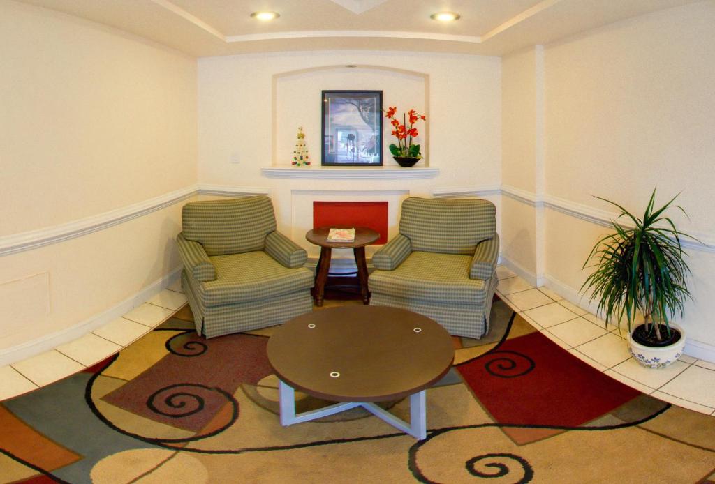 Key West Inn - Newport News photo 2