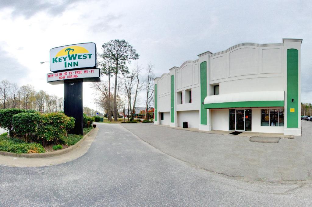 Key West Inn - Newport News image