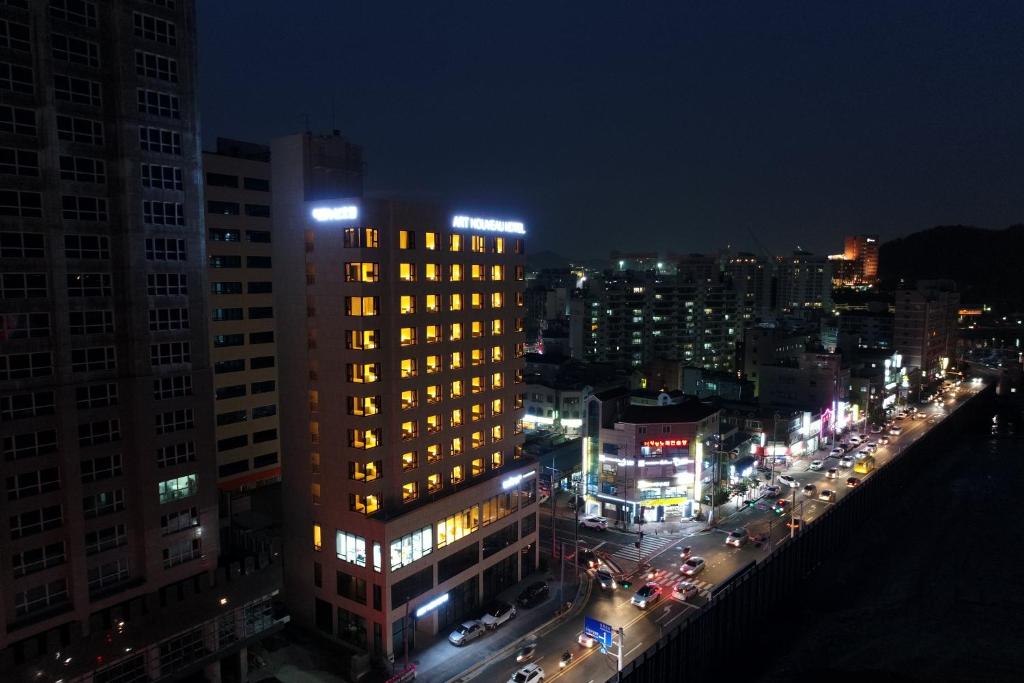Geoje Artnouveau Suite Hotel photo 1