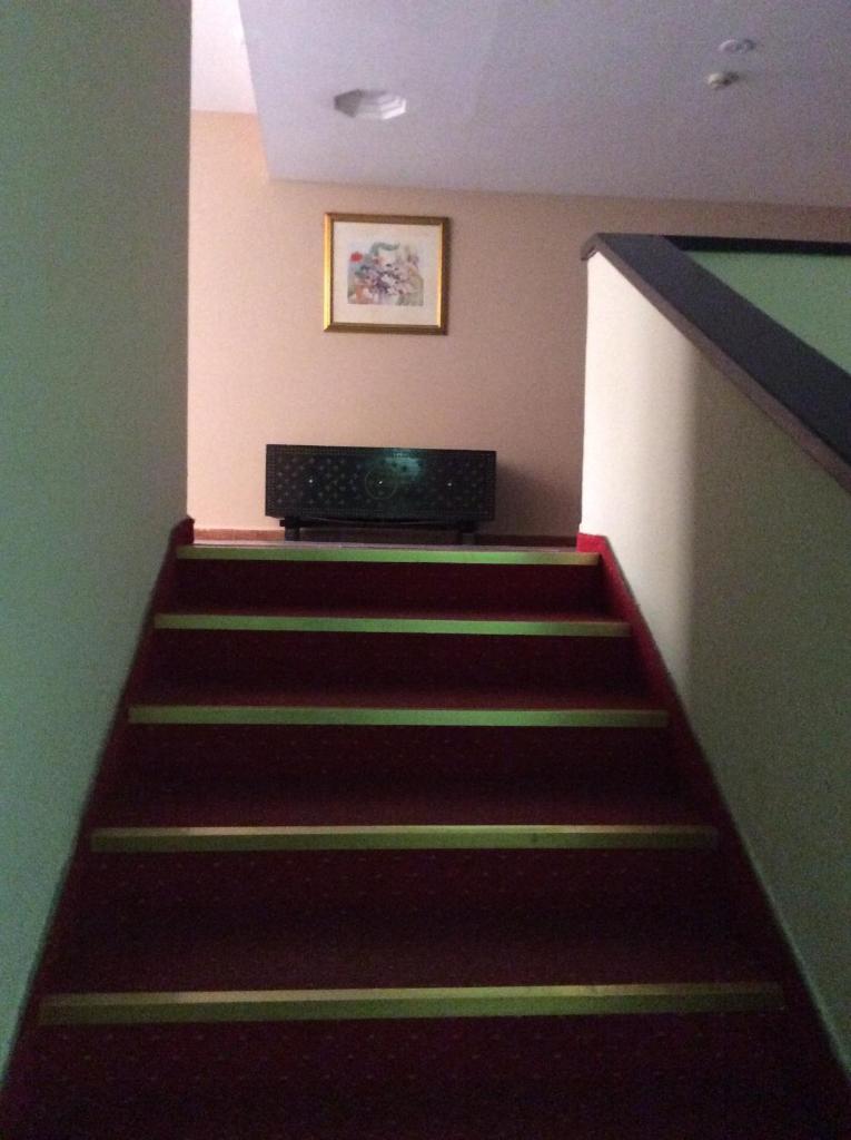 Двухместный (Улучшенный двухместный номер с 1 кроватью и террасой), Chems Hotel