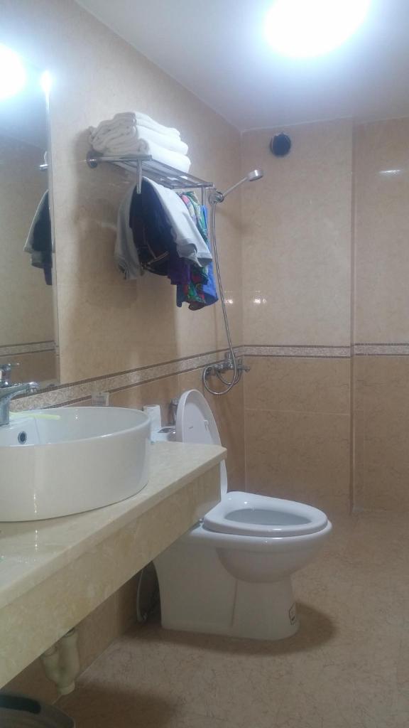 Двухместный (Двухместный номер Делюкс с 1 кроватью и балконом), Hanoi Homestay