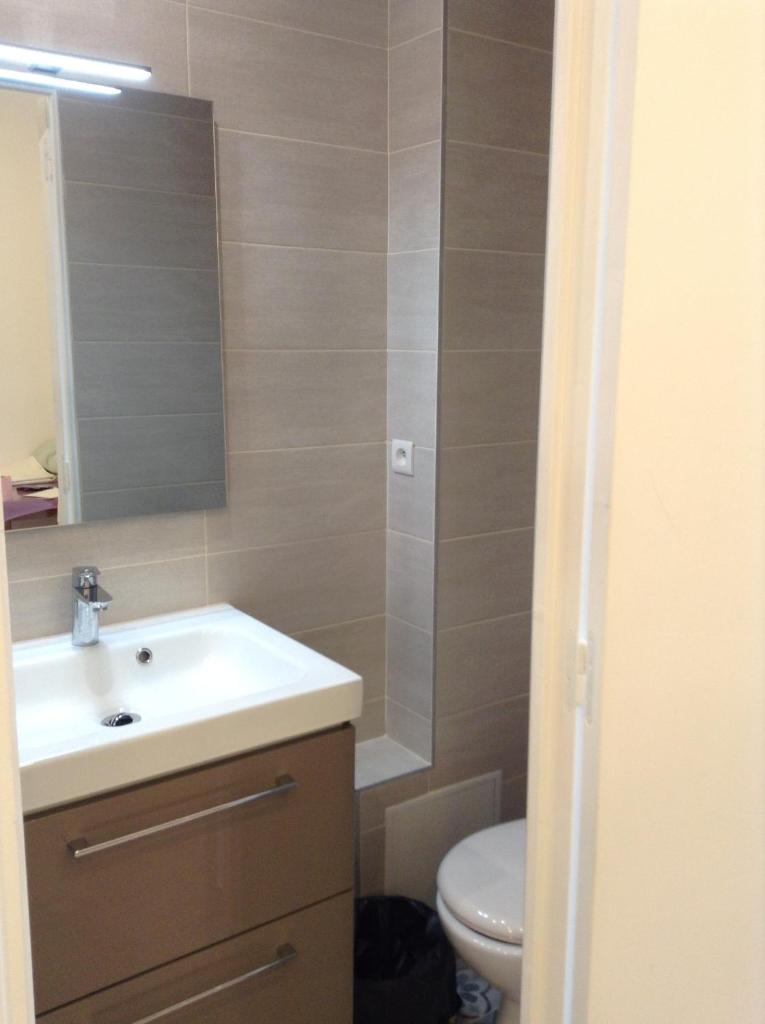 Hôtel Richard Room Type - Double Room with Private Bathroom