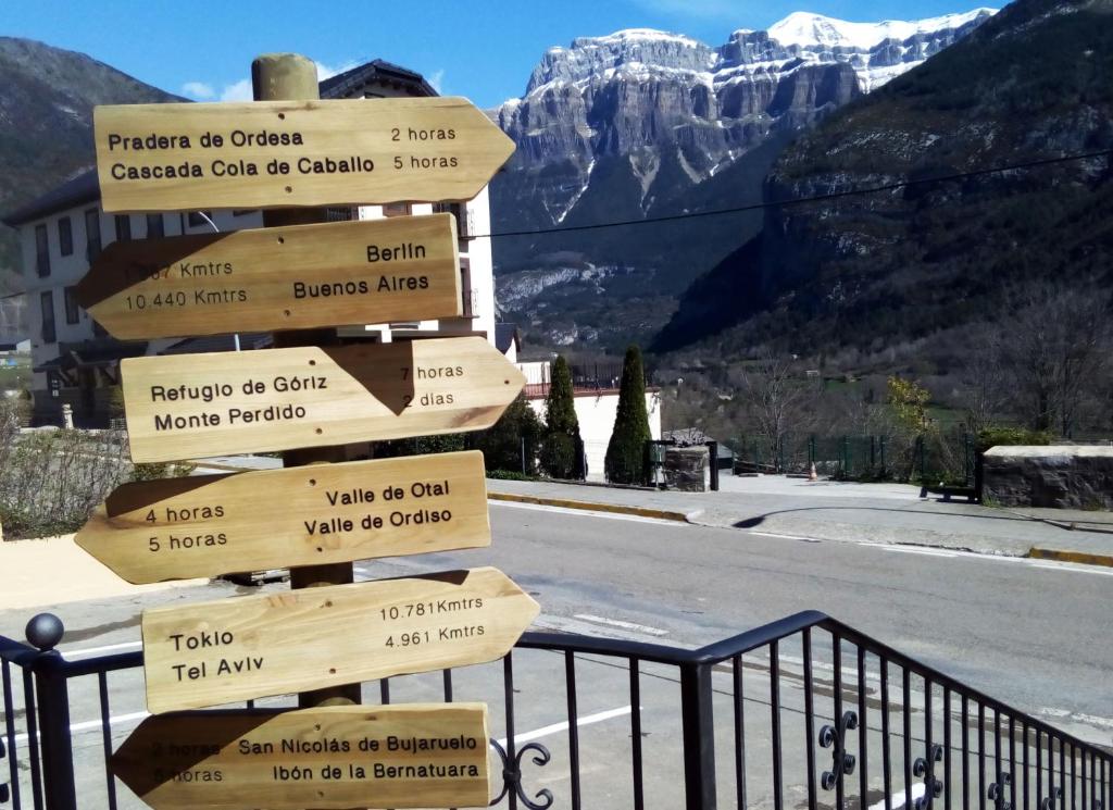 Edelweiss Hotel photo 3