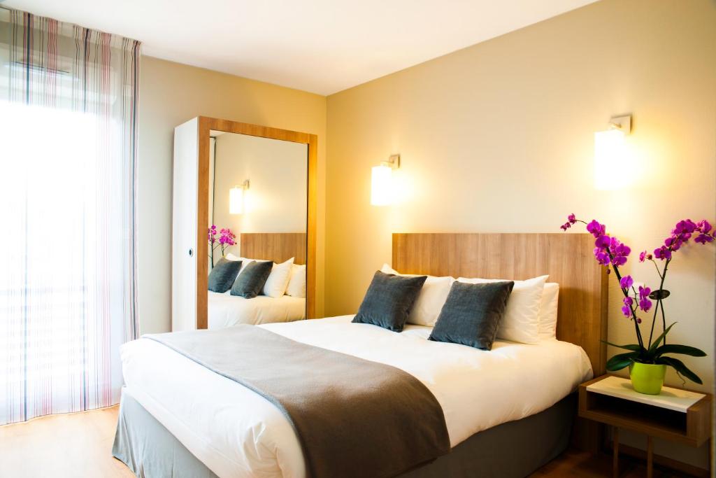 Lagrange Aparthotel Toulouse Saint-Michel photo 4