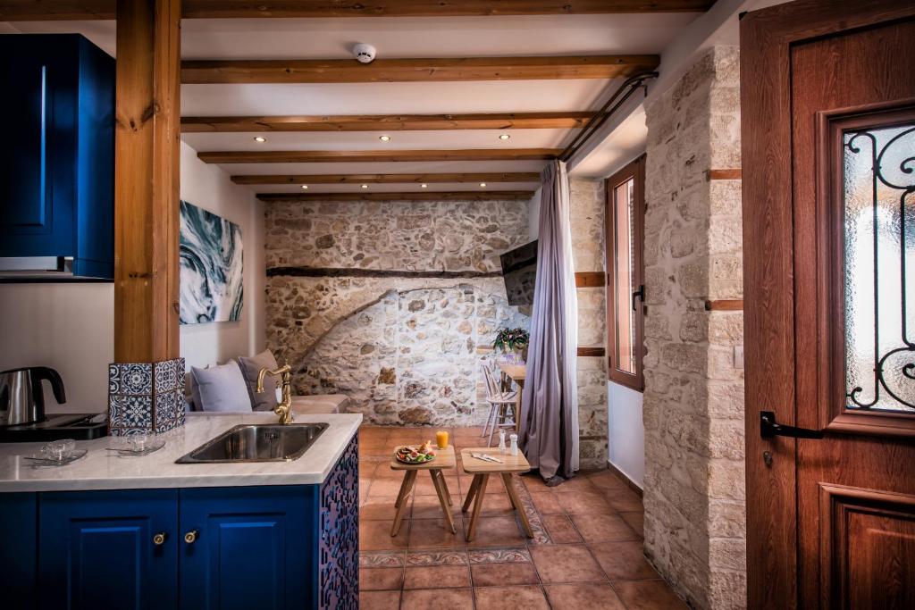 Семейный (Люкс в мезонете), Veneziano Boutique Hotel
