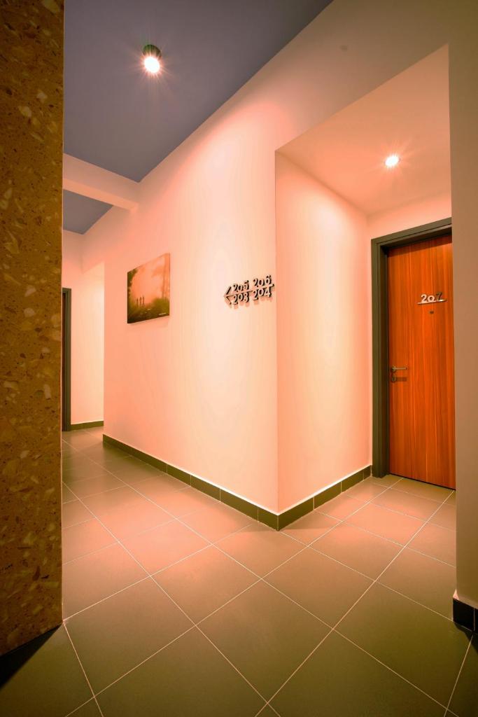 Ngan Hoa - Mille Fleurs