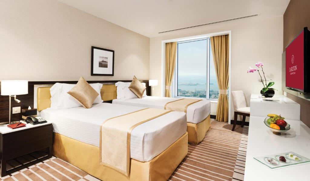 Сьюит (Панорамный Люкс с двумя спальнями), Отель Carlton Downtown Hotel
