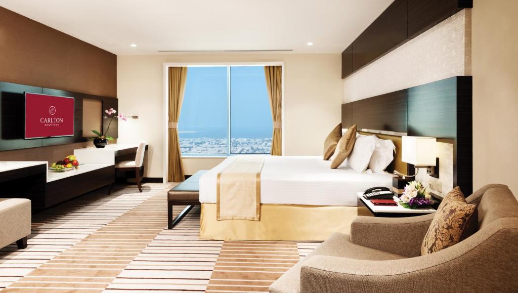Сьюит (Люкс «Панорамный»), Отель Carlton Downtown Hotel
