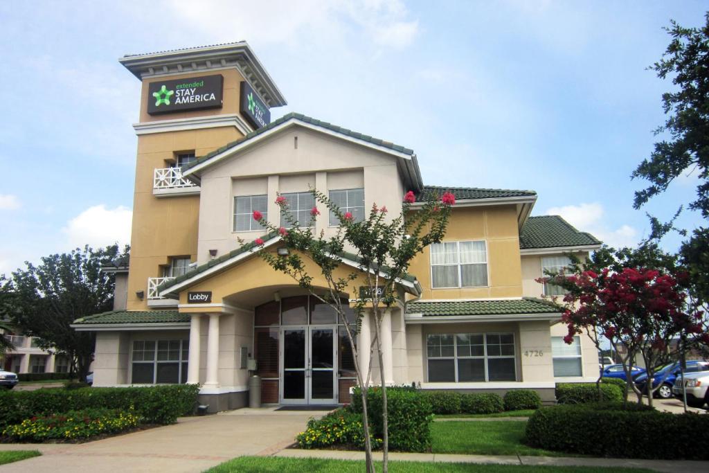 Sonesta Simply Suites Stafford image