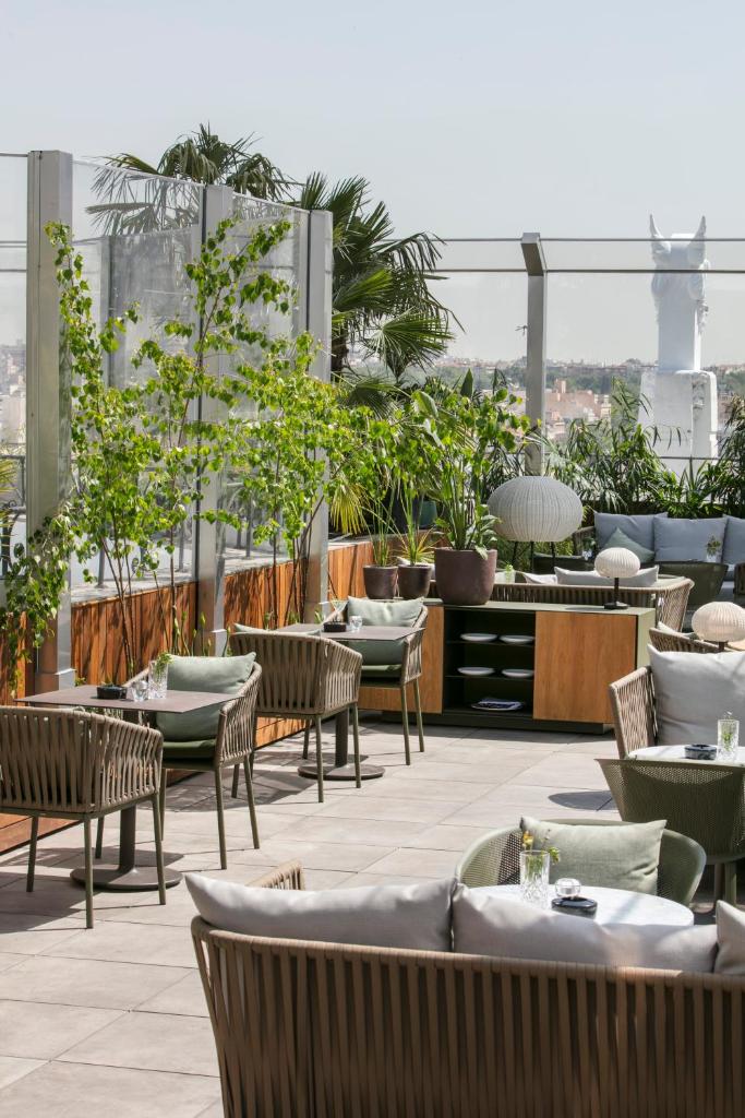 ME Madrid Reina Victoria by Meliá photo 4