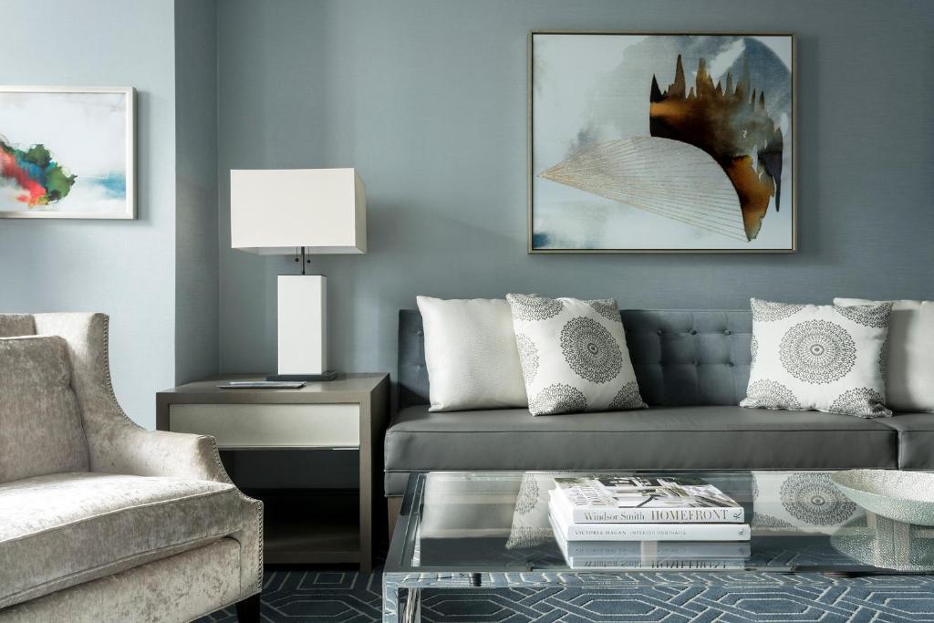 Сьюит (Люкс «Тихий центр» с кроватью размера «king-size»), Four Seasons Hotel Atlanta