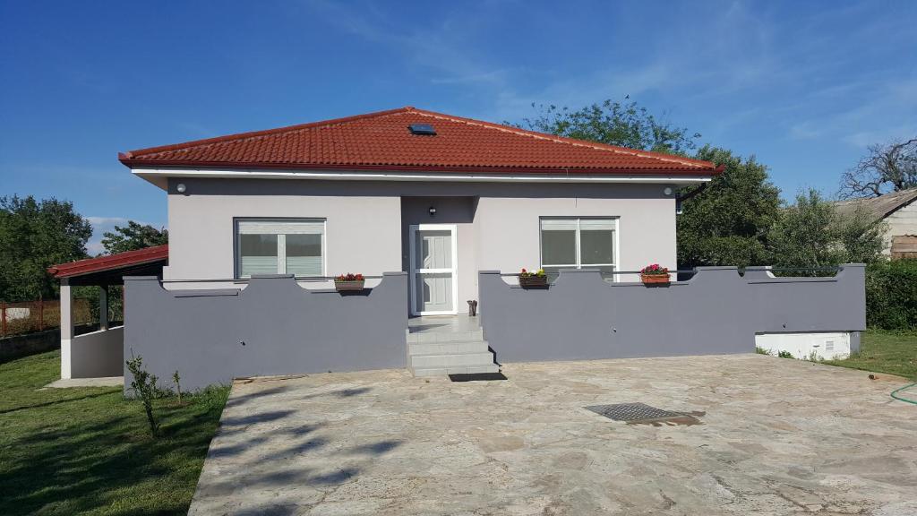 Ankin Dvor photo 1