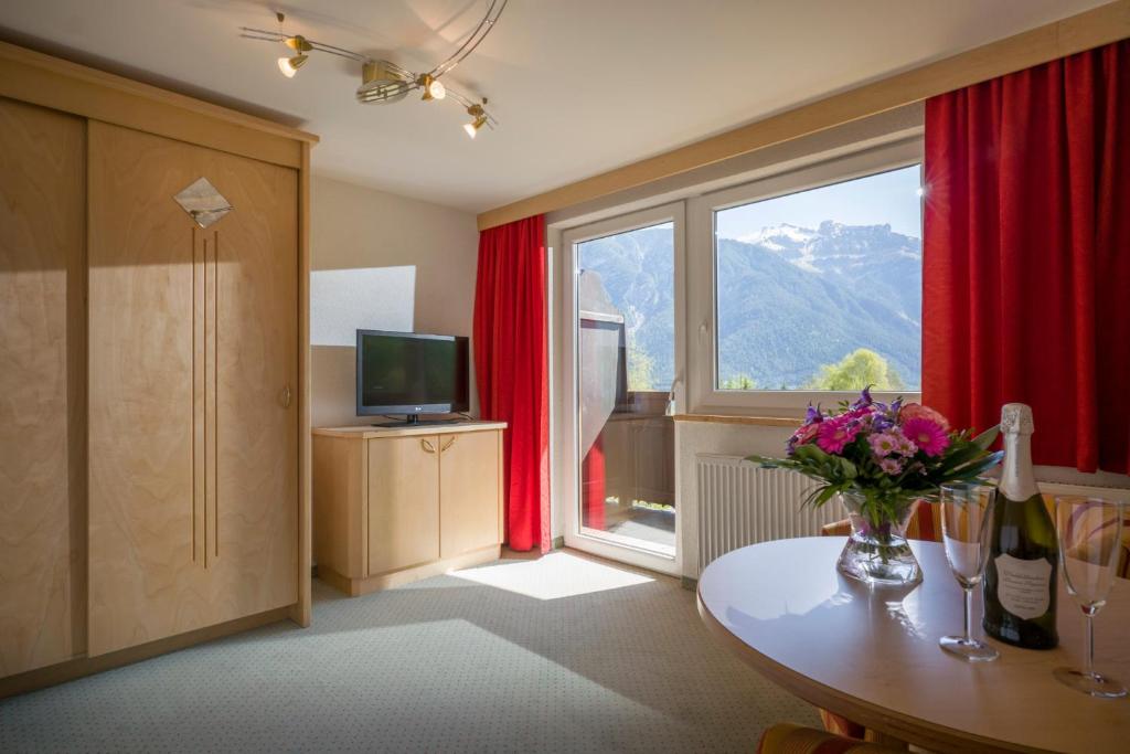 Двухместный (Двухместный номер «Комфорт» с 1 кроватью), Hotel-Pension Enzian