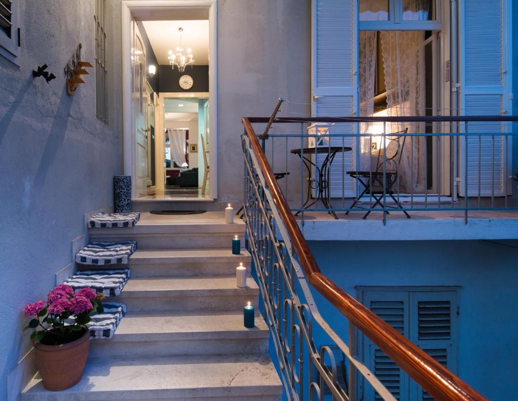 House DelMarco photo 3