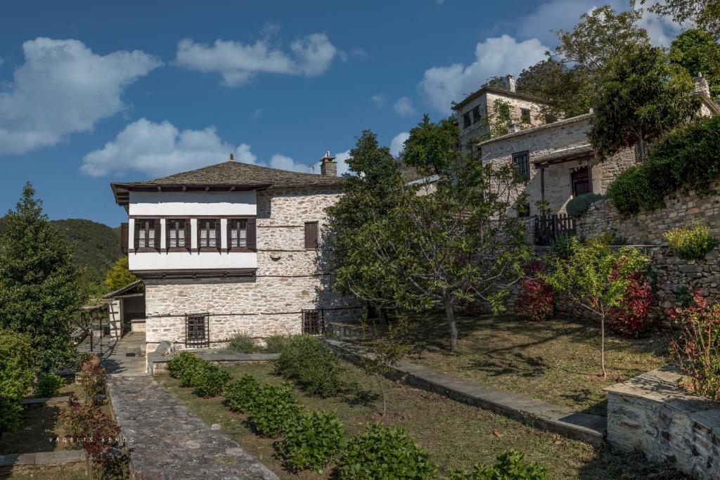 Urania Traditional Stone House photo 3