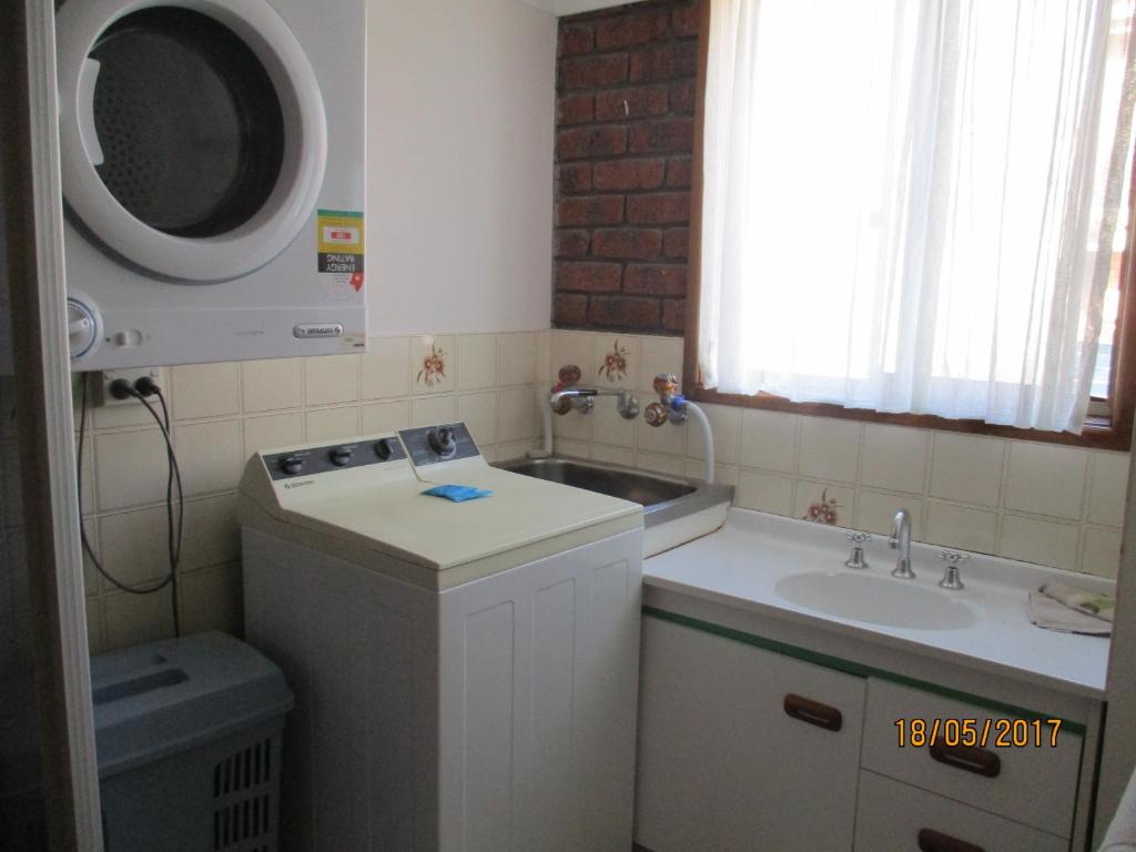 Harbour Lights Holiday Units photo 4