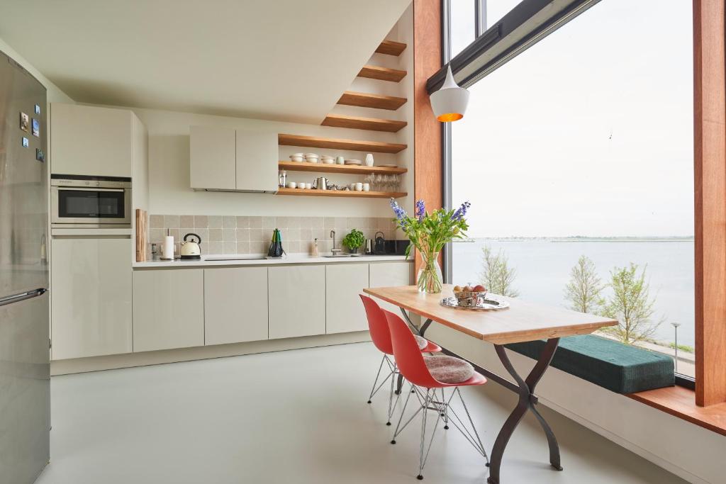 Lake View Apartment Amsterdam photo 4
