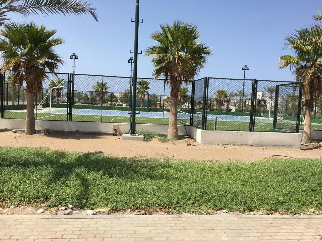 Apartment in Jebel Sifah photo 1