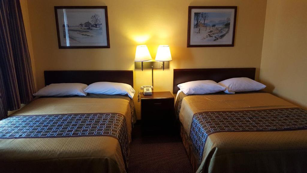 Budget Host Inn Somerset photo 2