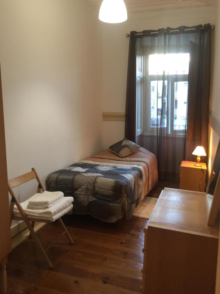 Двухместный (Двухместный номер с 2 отдельными кроватями и общей ванной комнатой), Residência Almirante