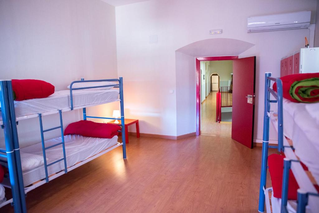 Albergue Santa Ana photo 2