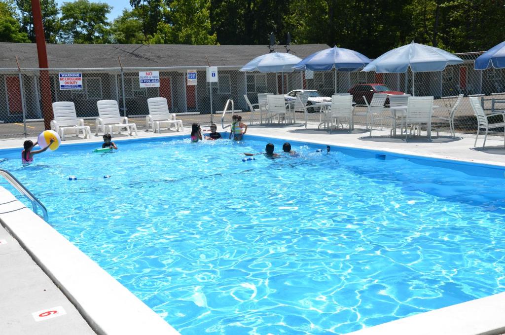 Beachway Motel image