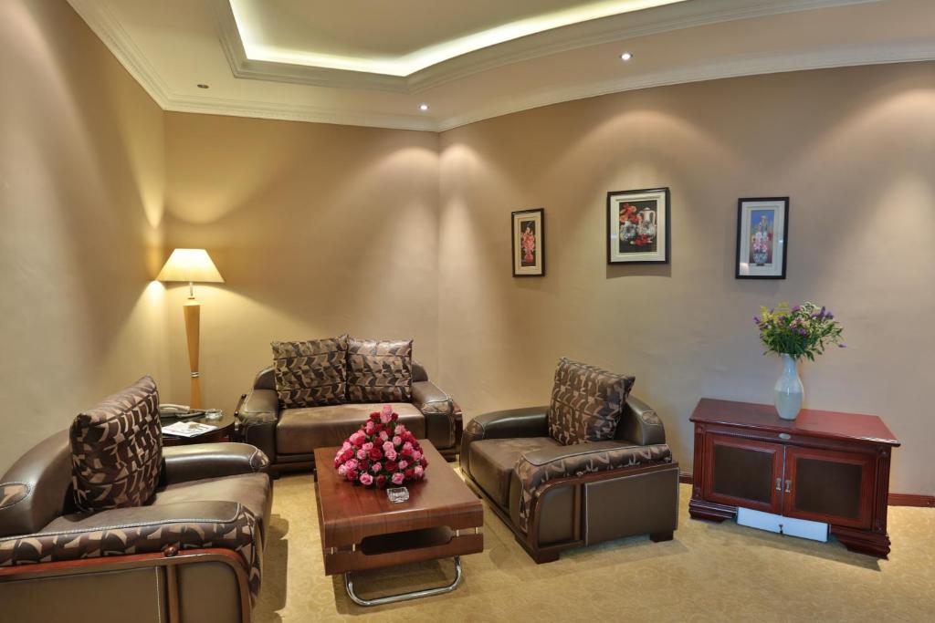Friendship International Hotel photo 3