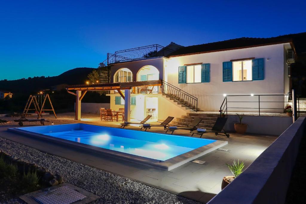 Holiday home Trogir flower photo 1