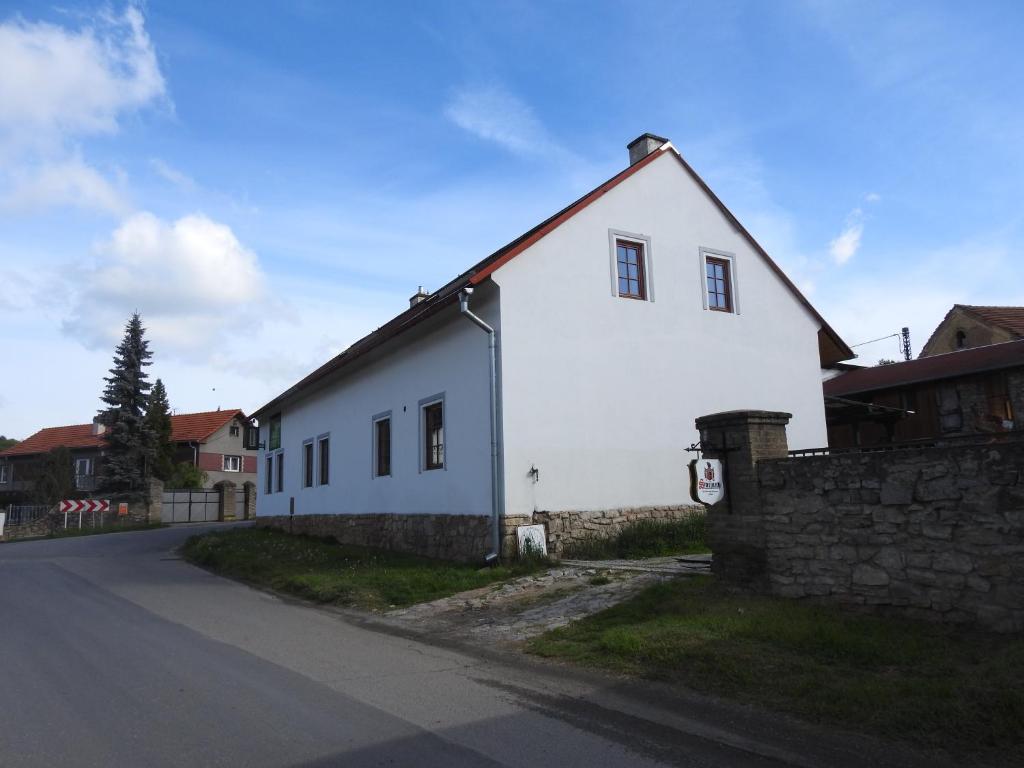 Restaurace a penzion U Lva photo 3