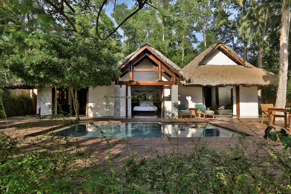 Вилла (Вилла с бассейном на побережье), L'Alyana Ninh Van Bay (former An Lam Villas Ninh Van Bay)