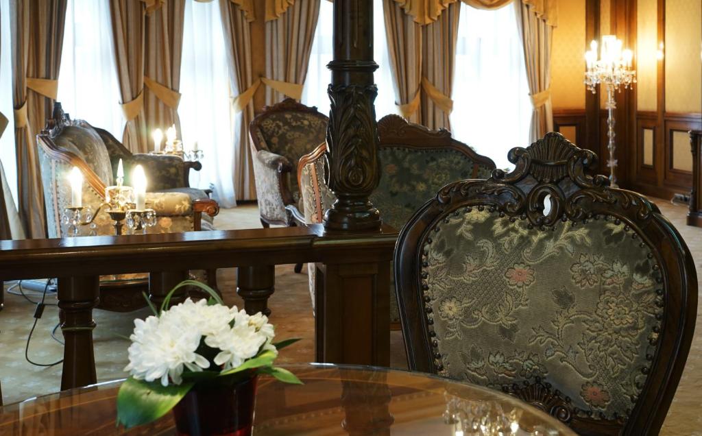 Сьюит (Президентский люкс), Hotel Casa Capsa