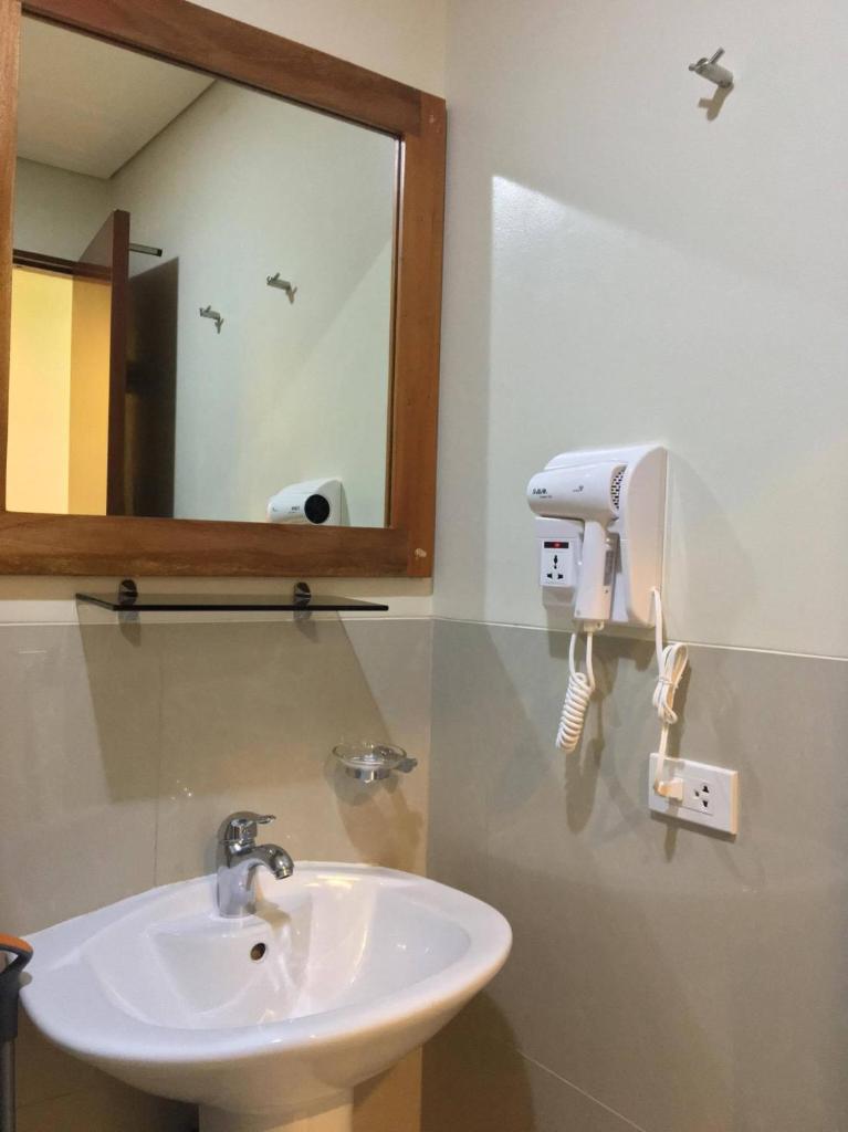 Студио (Улучшенный номер-студио), Studio Unit at The Beacon Makati