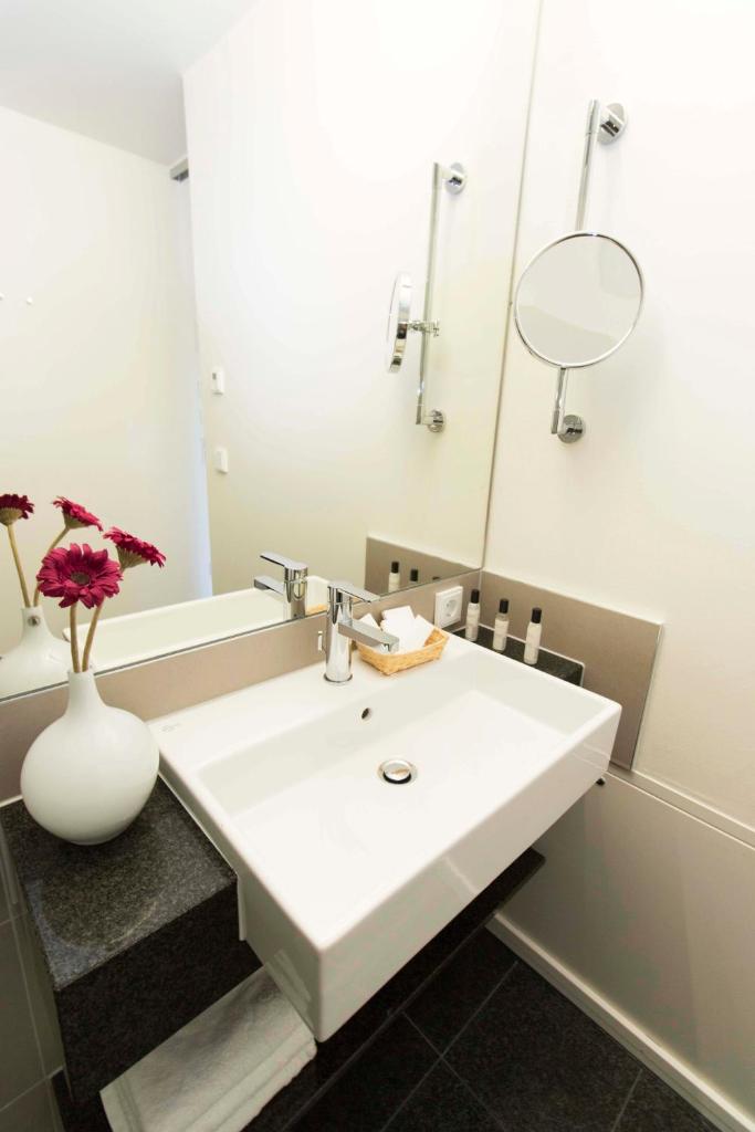 Büroma-Apart Suites Esslingen photo 4