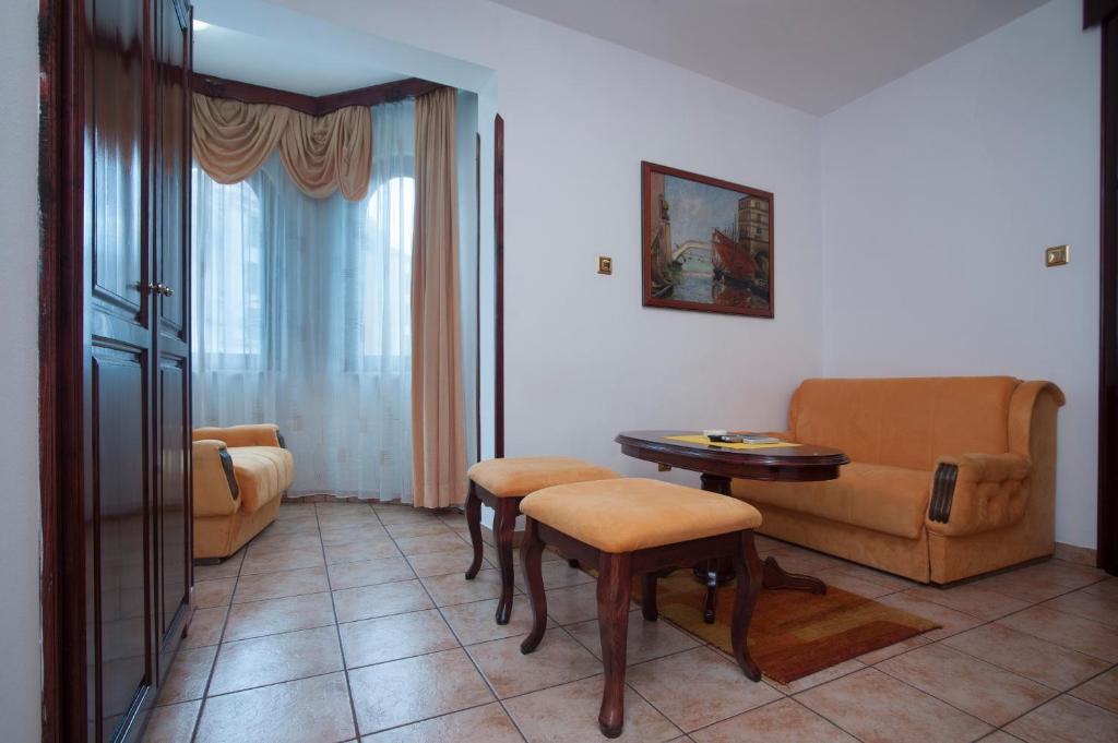 Четырехместный (Четырехместный номер), Hotel Vila Lux