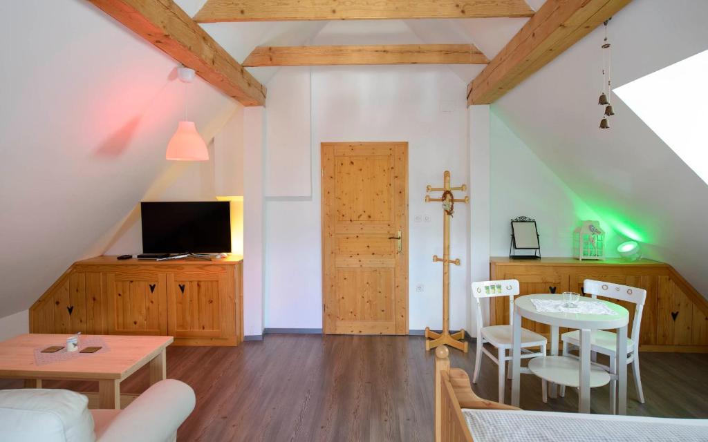 Rustic House 13 photo 4