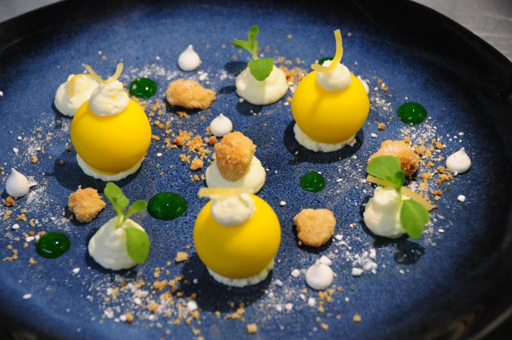 Hotel Restaurant Pavillon Bleu photo 1