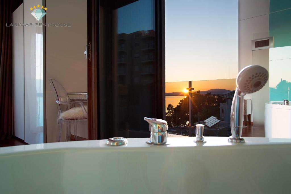 Larimar Penthouse photo 1