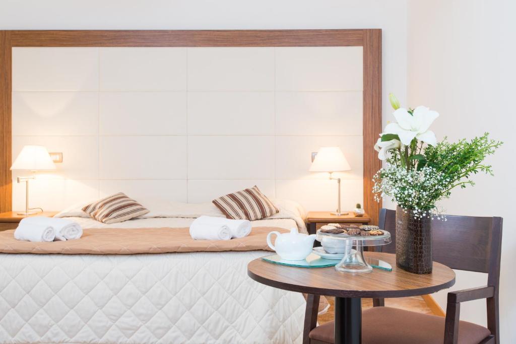 Royal Hotel photo 1
