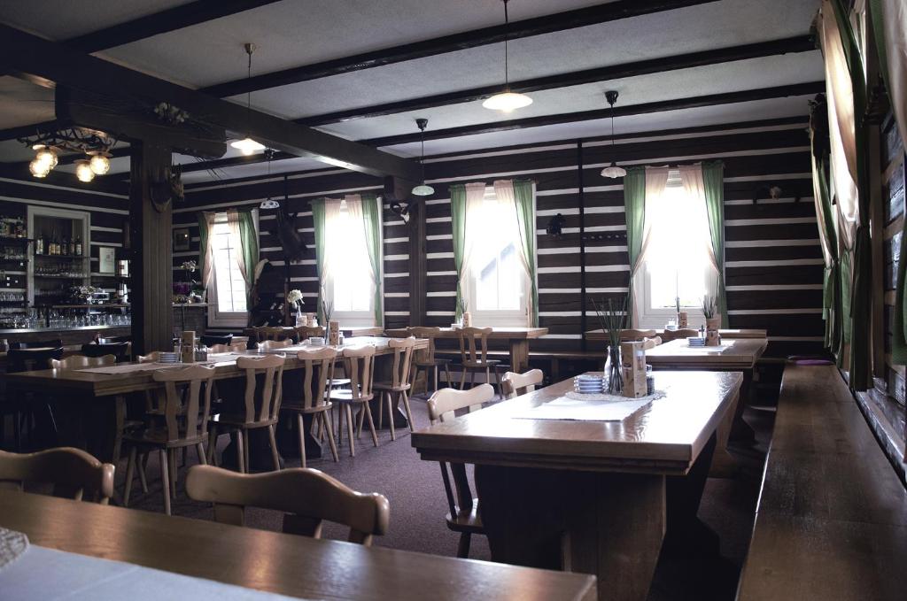 Penzion a restaurace Sokolí boudy photo 1