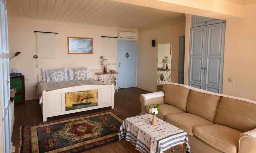 Beyaz Yunus Hotel - Adult Only photo 4