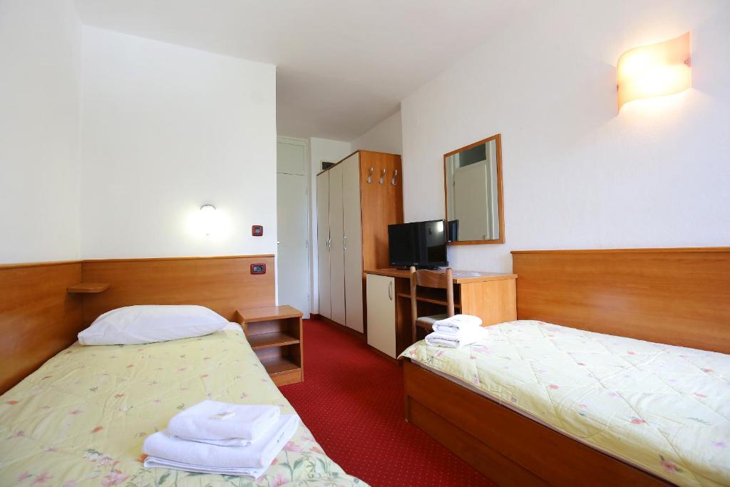 Hotel Luka photo 3
