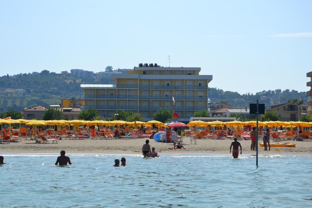 Hotel Atlas photo 3